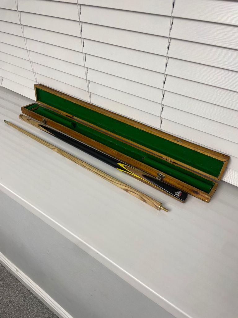 Spartan Fury 2pc Snooker Cue & Case Included