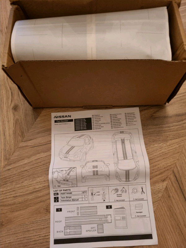 Nissan Juke Genuine stripe kit