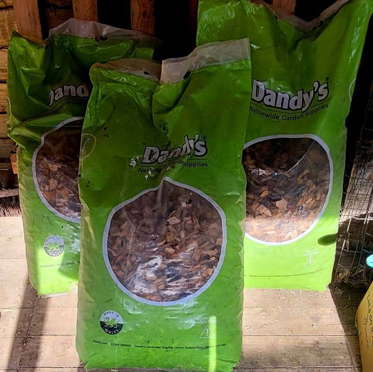 3 x 50L Dandy's Chicken Coop Chips / Hardwood Woodchips