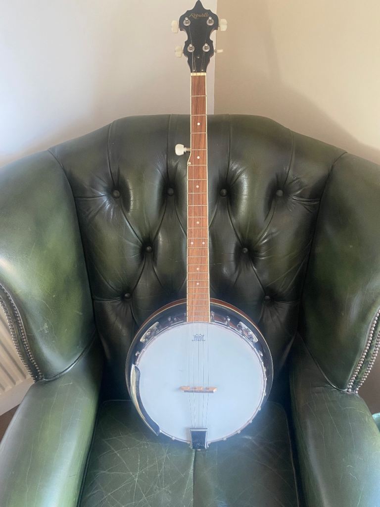 5 string Banjo