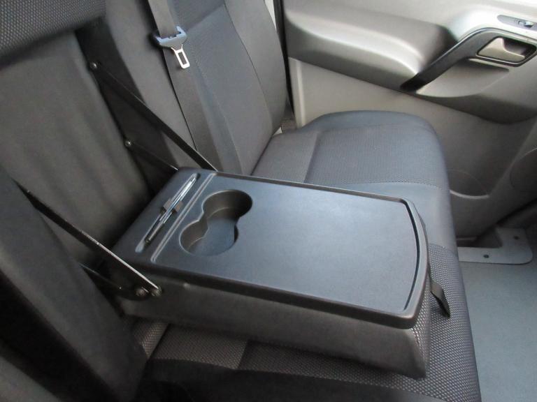 2014 Mercedes-Benz Sprinter 316 2.1CDi 3.5T L2H2 MWB MED ROOF [Email address removed. Click Email...