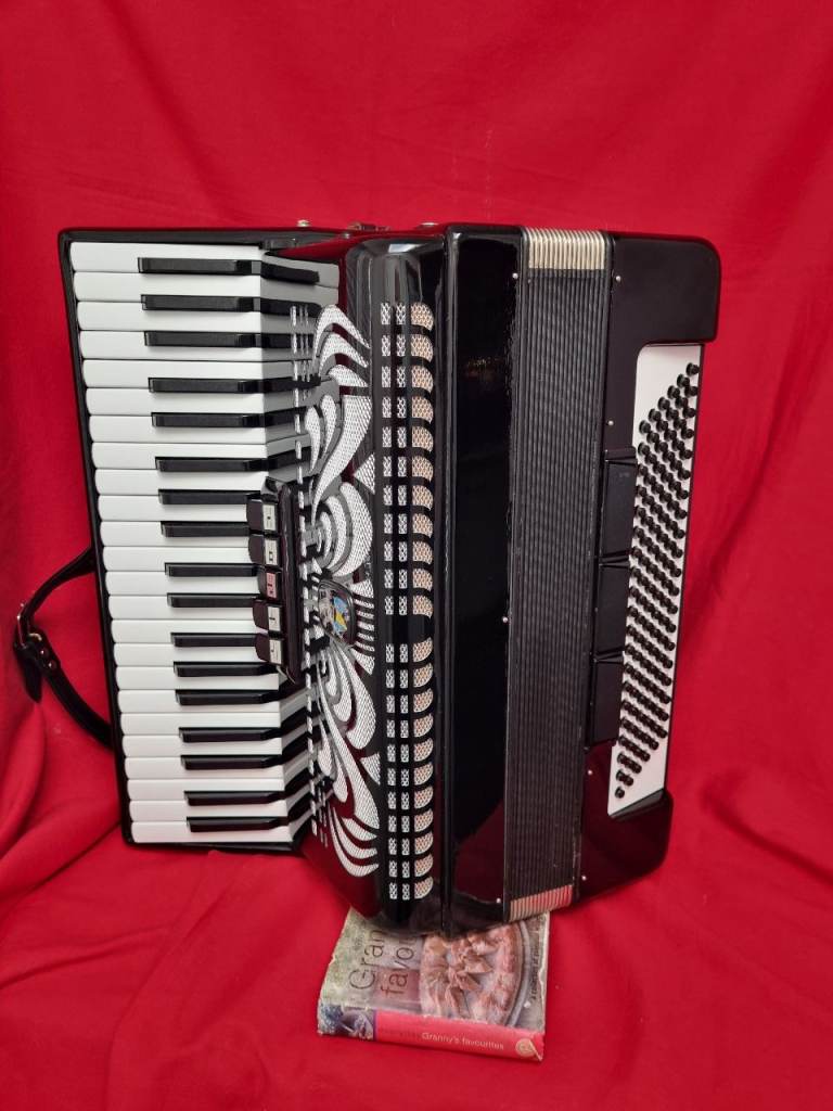 Weltmeister 120 bass accordion