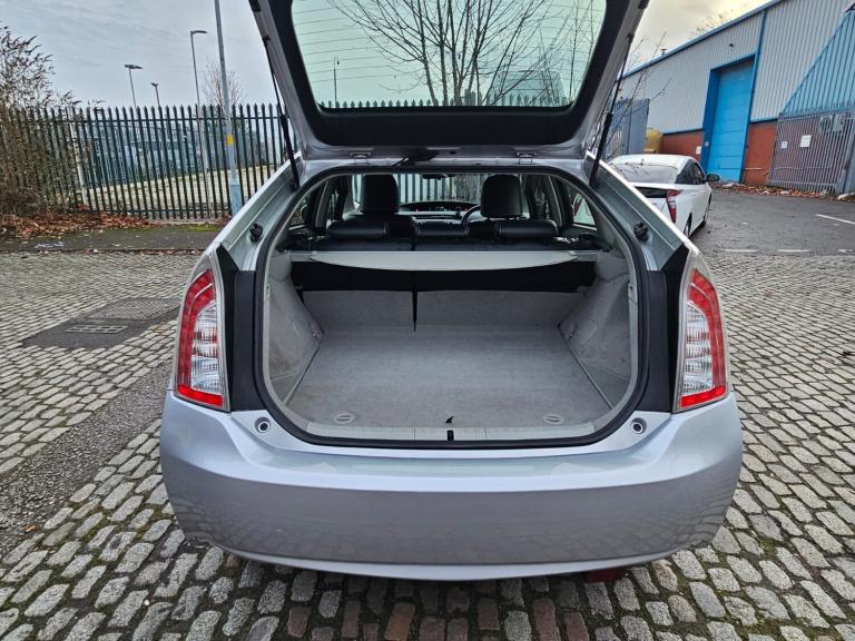 2015 Toyota Prius 1.8 Hybrid Automatic 5dr 5 Seats Hatchback Petrol/Electric Hybrid Automatic