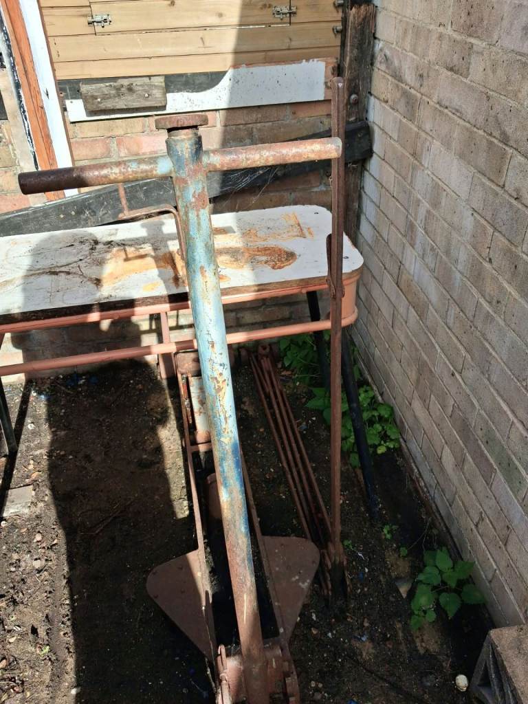 1960's lorry trolley jack, very very heavy - Pair.