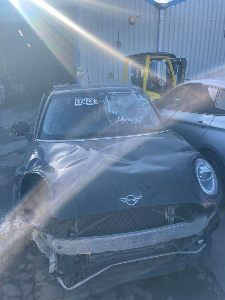 MINI COOPER F55 F56 BREAKING FOR PARTS DOOR MIRROR SLAMPANEL SUSPENSION RADPACK HEADLIGHT AIRBAG