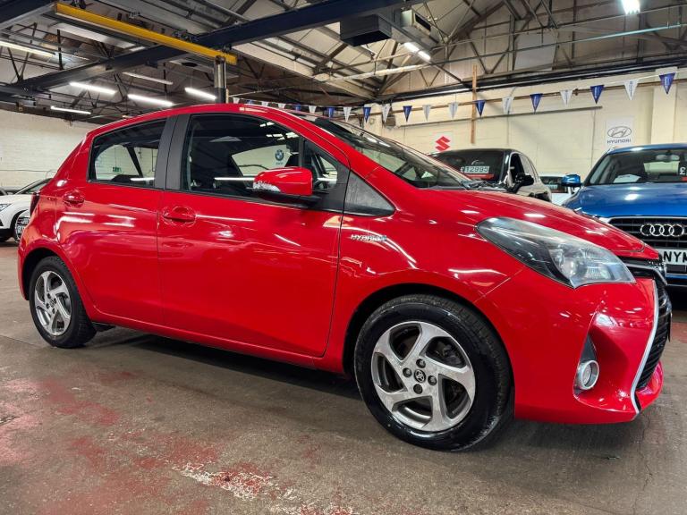2015 Toyota Yaris 1.5 VVT-h Icon E-CVT Euro 6 5dr HATCHBACK Petrol/Electric Hybrid Automatic