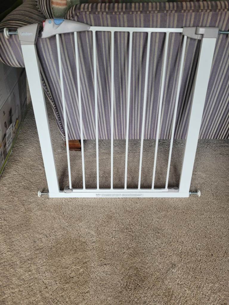 Lindham sure shut safety gate/ stair gate