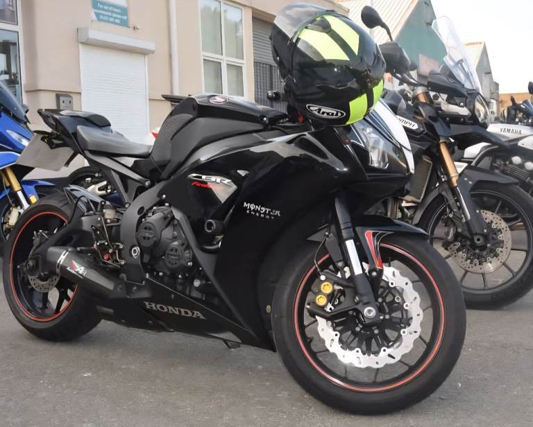 CBR FIREBLADE 1000