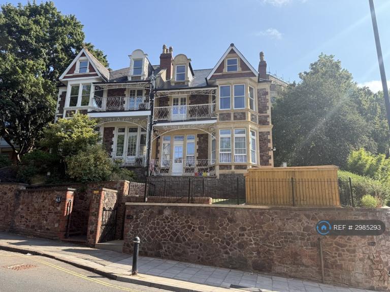 1 bedroom flat in Woodland Road, Bristol, BS8 (1 bed) (#2985293)
