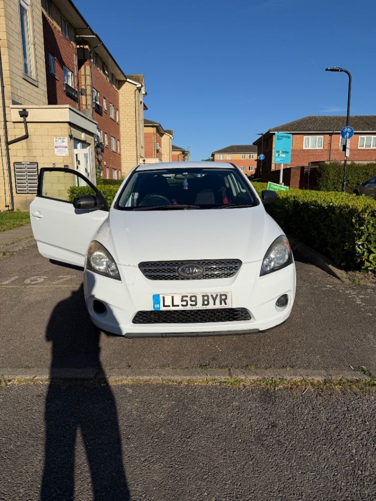 Kia, PRO CEED, Hatchback, 2009, Manual, 1396 (cc), 3 doors