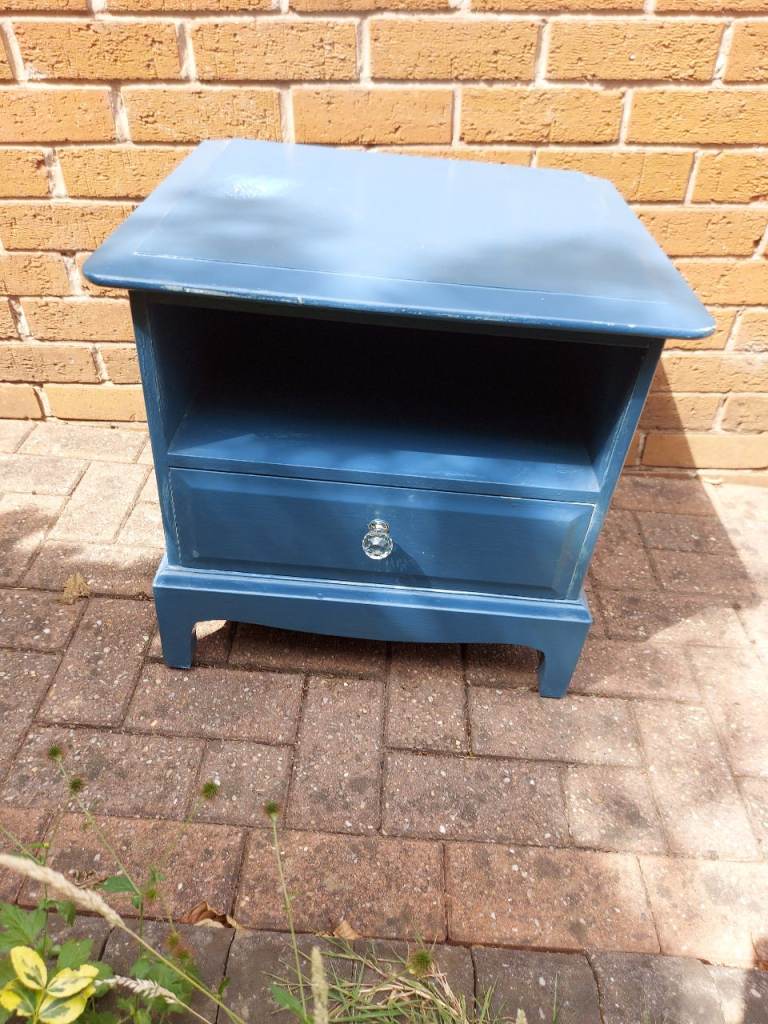 Stag minstrel vintage bedside table 