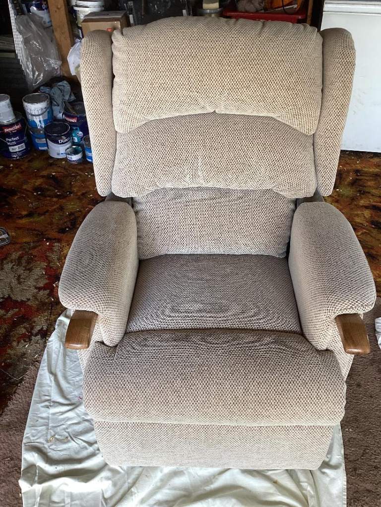HSL Aysgarth model recliner chair - heated