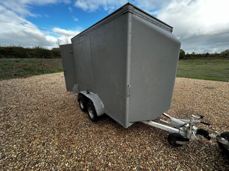 Box trailer 