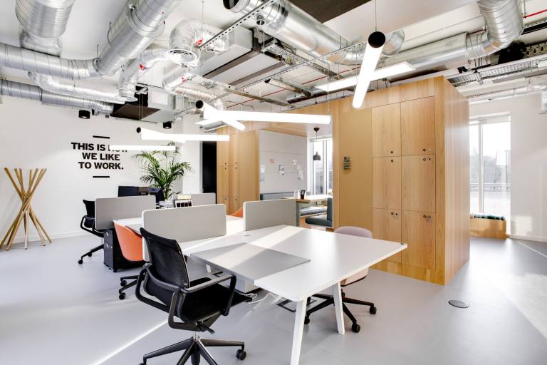Guildford - GU1 4AR \ Coworking Space for Short- and Long-Term Use