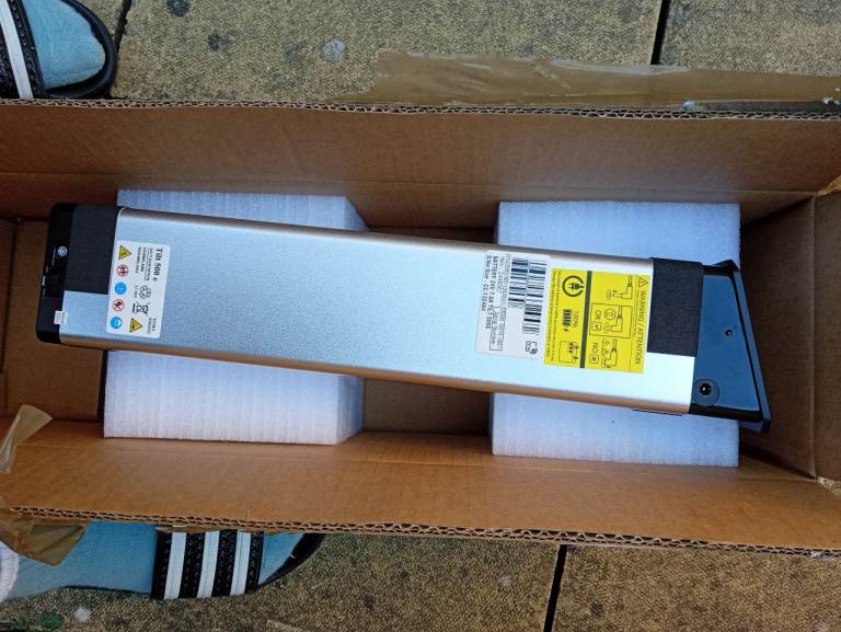 New Rechargeable Decathlon Btwin TILT 500E 24v 7.8 AH