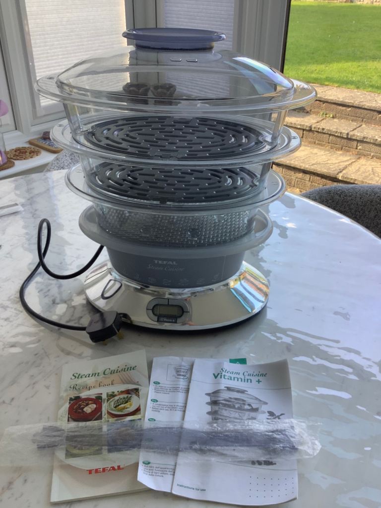 image for TEFAL 3 TIER STEAM CUISINE VITAMIN+ ELECTRONIC. USED, COMPLETE, UNDAMAGED AND IN EXCELENT CONDITION.