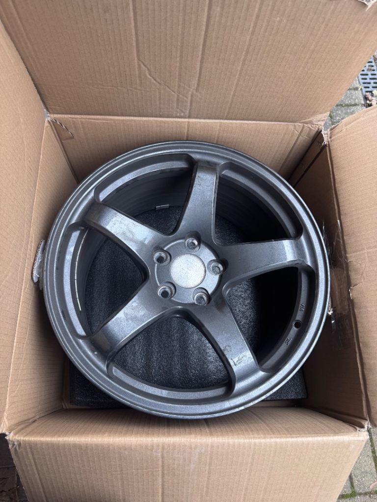 Bola B2R Wheels - Gunmetal 5x120 18x8.5/9.5