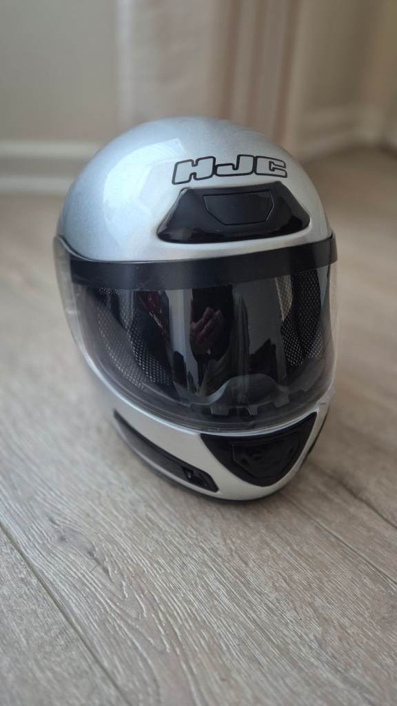 Hjc motorcycle helmet. Medium 58. 