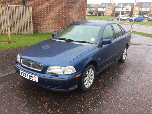 !!! 27 000 MILES !!! UNBELIEVABLY RARE, LOW MILEAGE VOLVO S40 WITH A LONG MOT UNTIL FEBRUARY 27 