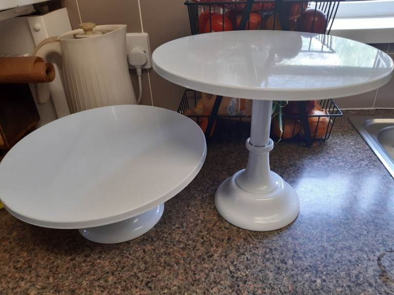 Pair of metal cake stands ivory colour 