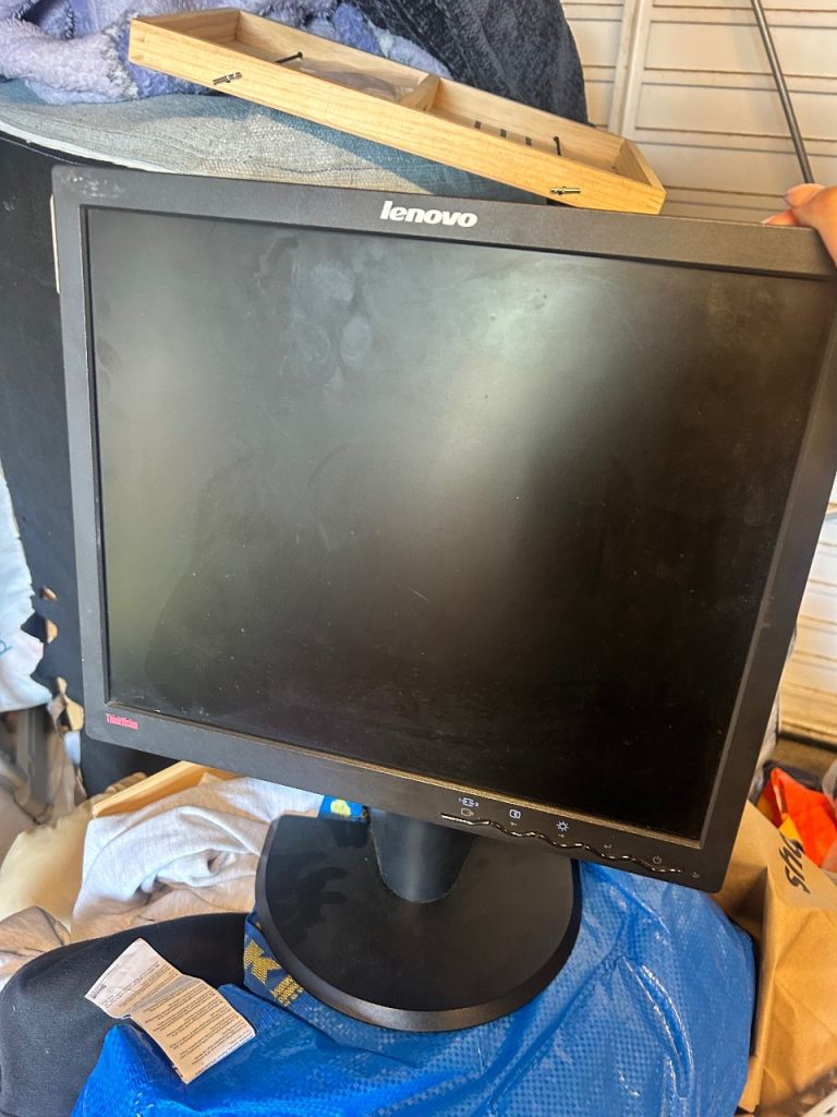 Lenovo Computer Monitor – Good Condition