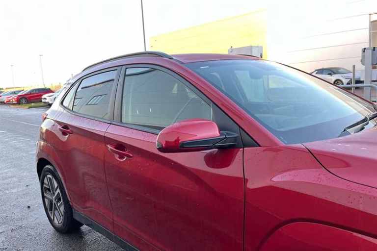 2022 Hyundai KONA 64kWh Premium SUV 5dr Electric Auto (10.5kW Charger) (204 ps) SUV Electric Auto...