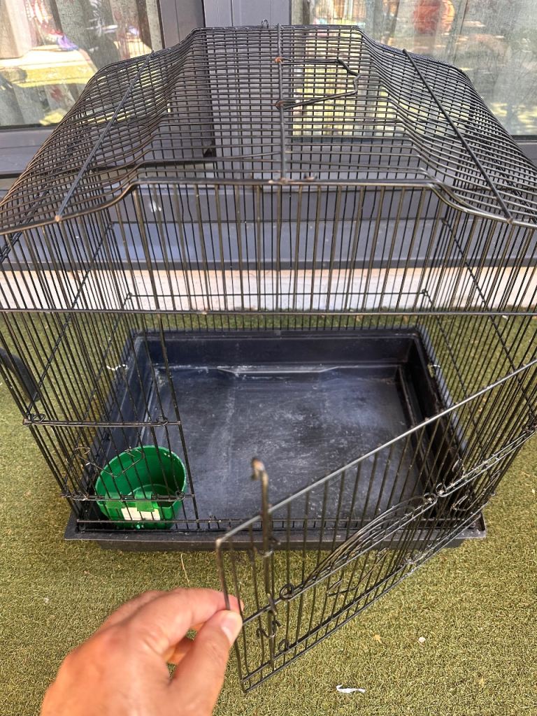 Bird cage with 3 food openings and 1 main door £25