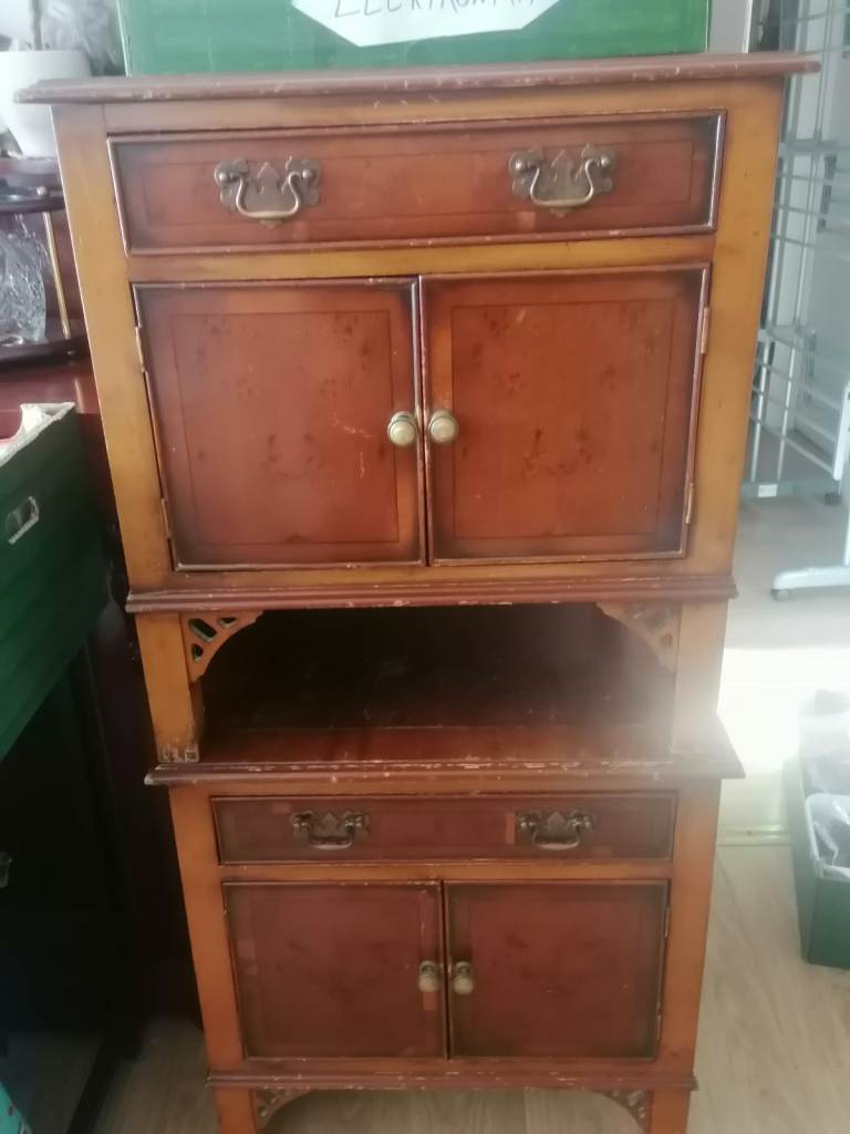 2x Vintage, Antique  Nice colour sideboard.  As seen.  All measurements on pictures. 