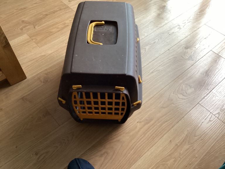 Cat carrier