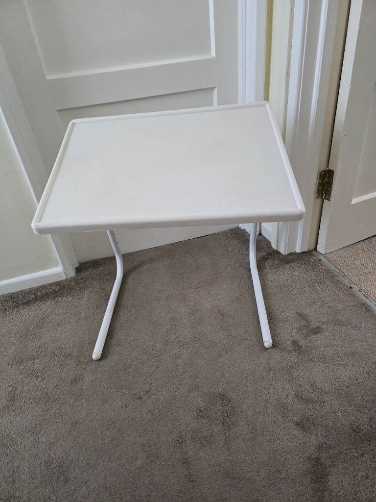 White Plastic Portable Table – Adjustable, Good Condition