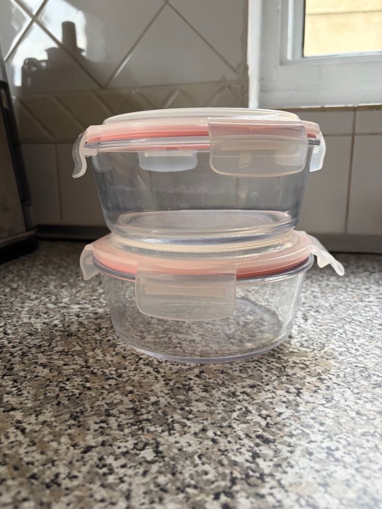 20 Assorted Kitchen Items