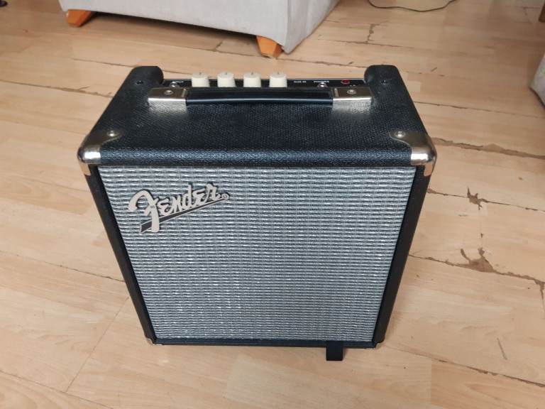 Fender Rumble 15 bass amp