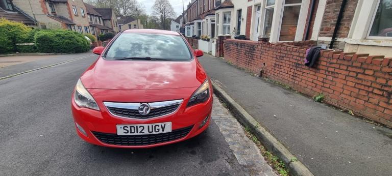 2012 Vauxhall Astra 1.6i 16V SRi 5dr HATCHBACK Petrol Manual