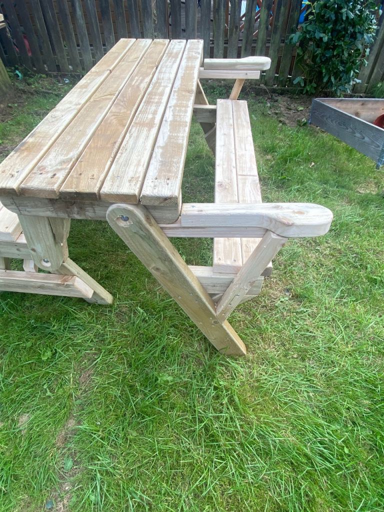 Convertible garden bench