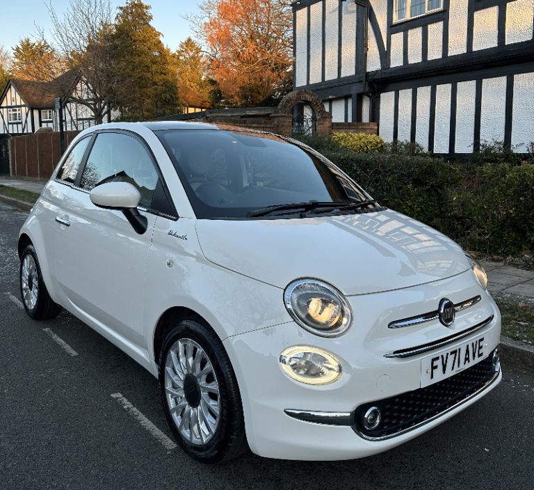 2021 Fiat 500 Dolcevita 1.0 Mild Hybrid 53,600 miles, MOT Nov 2026, Full Service History