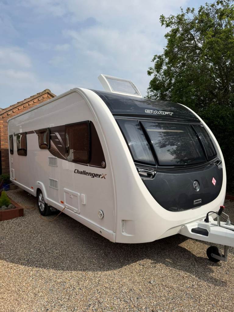 Swift challenger x880 2021 4 berth