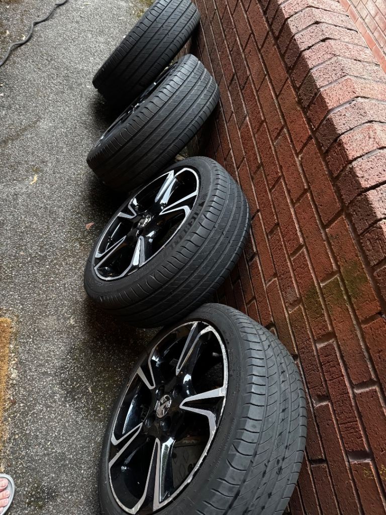 4 Genuine Vauxhall Corsa 17” Alloy Wheels + 4 Michelin Tyres