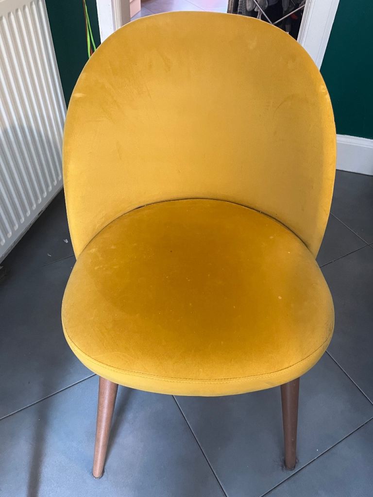 4 x yellow velvet chairs