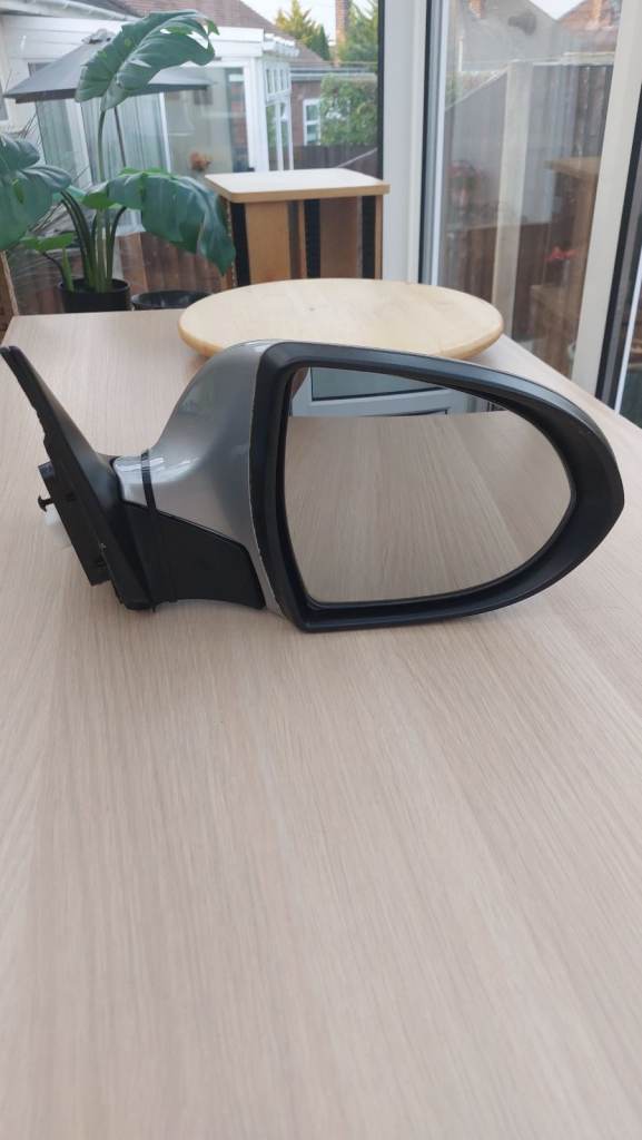 Kia Sportage 2013 driver side  door mirror