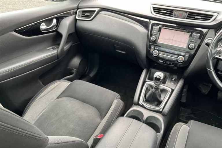 2020 Nissan Qashqai 1.3 DIG-T N-Connecta SUV 5dr Petrol Manual Euro 6 (s/s) (140 ps) SUV Petrol M...