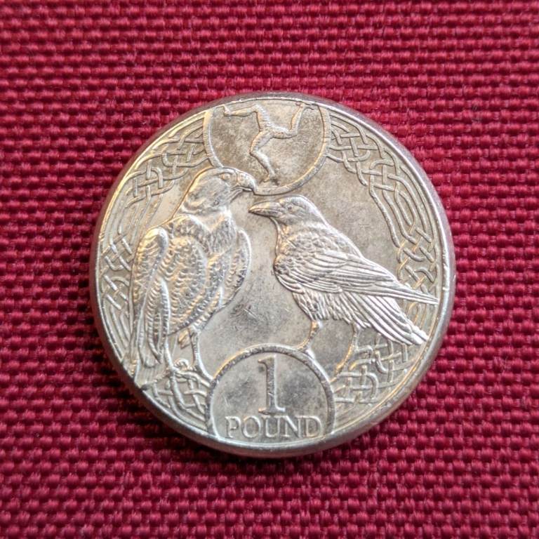 £1 ONE POUND 2018 Peregrine Falcon & Raven ONE POUND coin
