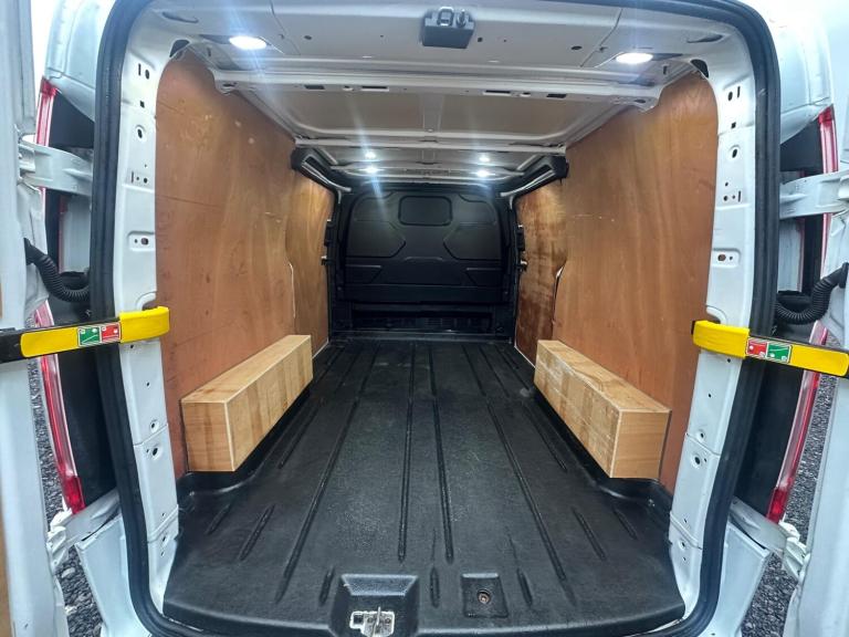 2019 Ford Transit Custom 2.0 TDCi 170ps Low Roof Sport Van PANEL VAN DIESEL Manual