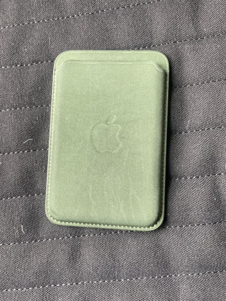 Apple wallet