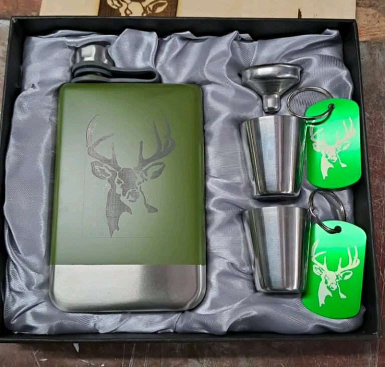 hip flask set.