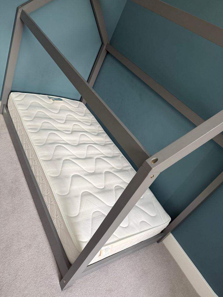 Kids house bed + Mattress (£100)