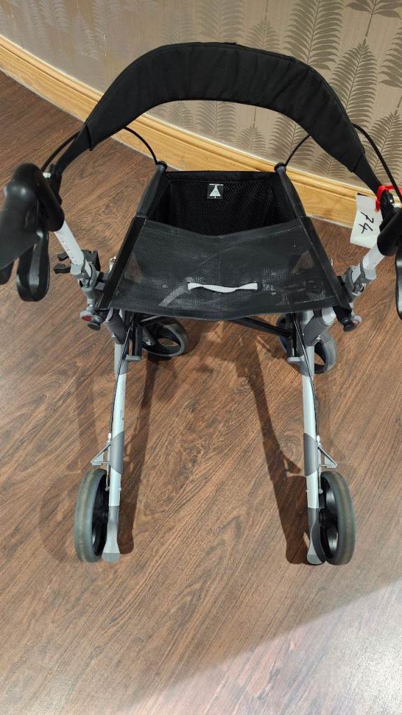 Topro Troja Rollator walking aid