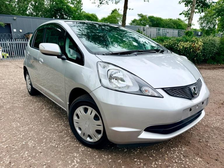 2010 Honda Fit ( JAZZ ) FRESH IMPORT G EDITION 1.3 AUTO HATCHBACK 4/B GRADE LOW MILLAGE  Hatchbac...