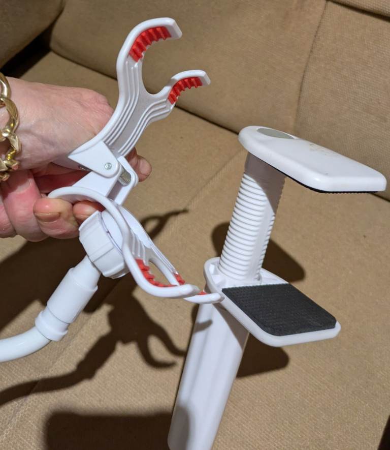 Phone holder angle poised white 