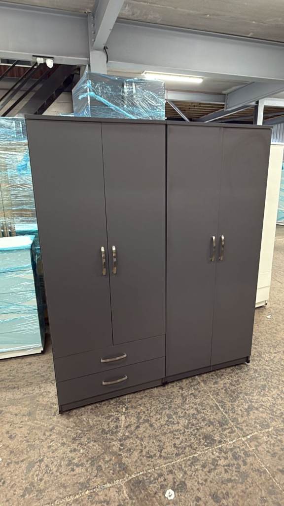 Grey Double Wardrobe with Drawers – Brand New Wardrobes
