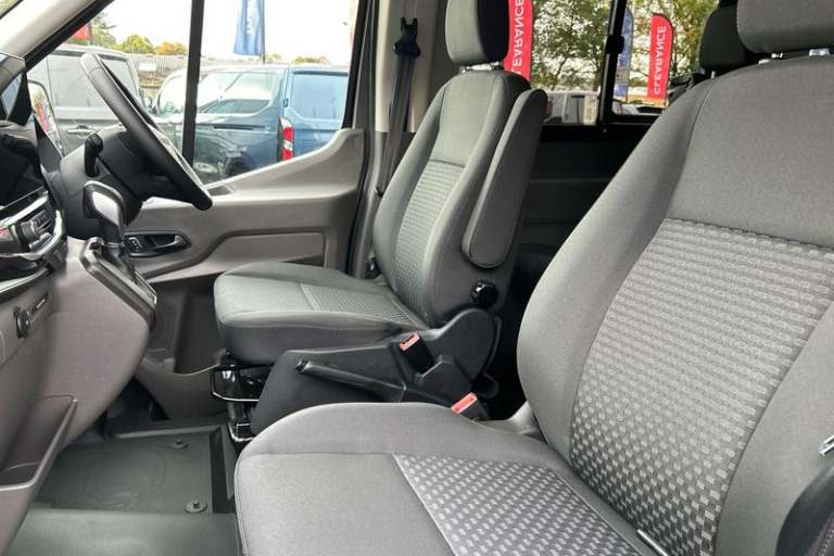 2025 Ford Transit 460 Limited AUTO L4 H3 ELWB High Roof 17 Seat Minibus RWD 2.0 EcoBlue 165ps Min...